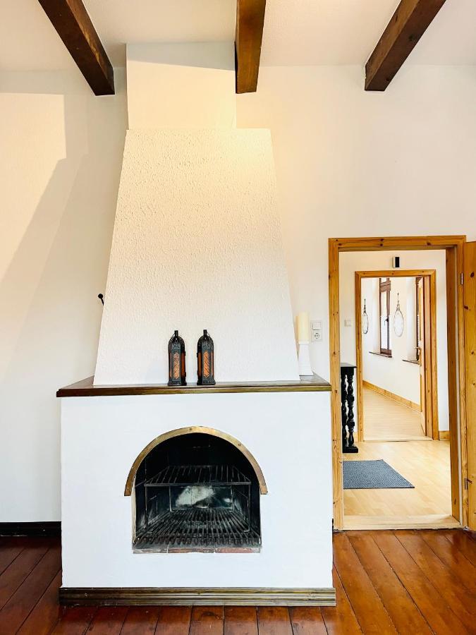 Charmante Ferienwohnung Mit Terrasse Im Herzen Von Норден Екстериор снимка